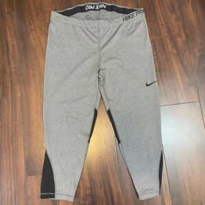 Nike Women’s Gray and Black Therma-Fit Leggings